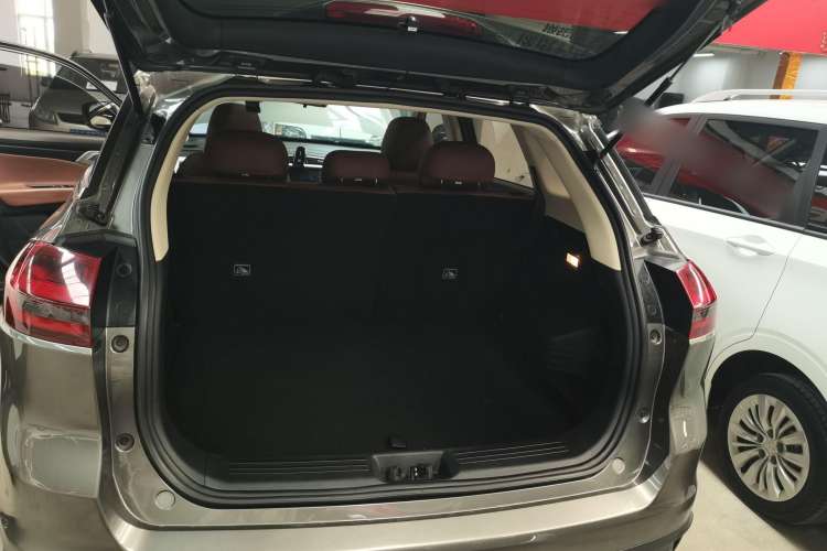 Used Geely Auto Emgrand X7 Sport 2021 1.8TD Manual Two-Wheel Drive Asian Games Edition
