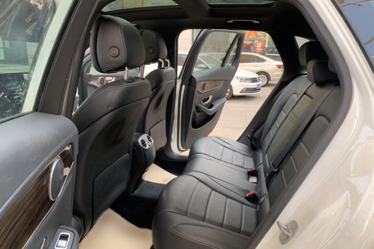 Used Mercedes-Benz GLC 2018 GLC 260 4MATIC Luxury Model
