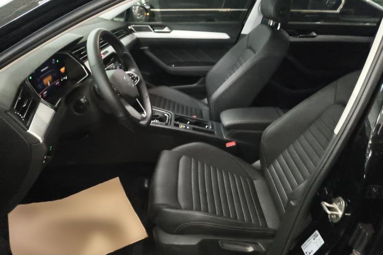 Used Volkswagen Magotan 2025 Zhongxiang Version 280TSI DSG Comfort Edition
