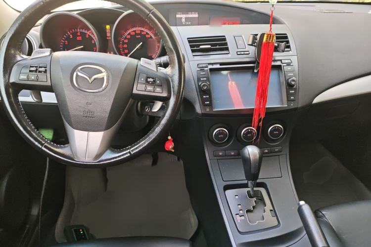 Used Mazda Mazda 3 2012 Hatchback 2.0L Automatic Luxury Model
