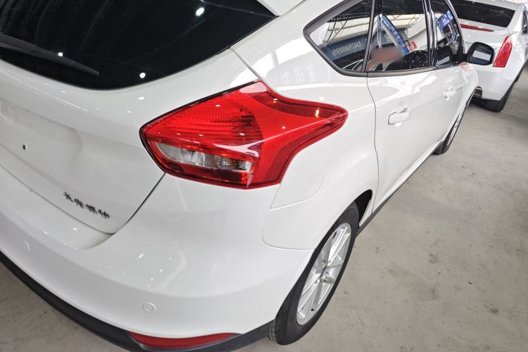 Used Ford Focus 2018 Hatchback Classic 1.6L Automatic Trendy SmartDrive Edition