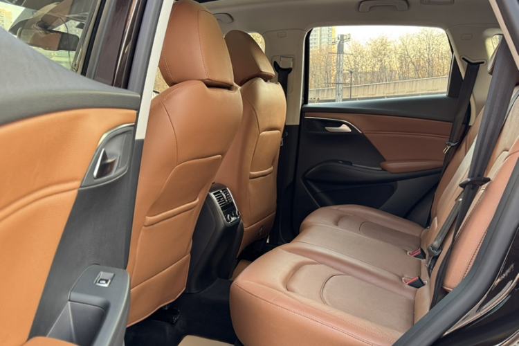 Used BORGWARD BX7 2016 28T Two-Wheel Drive Luxury Version 5 Seats