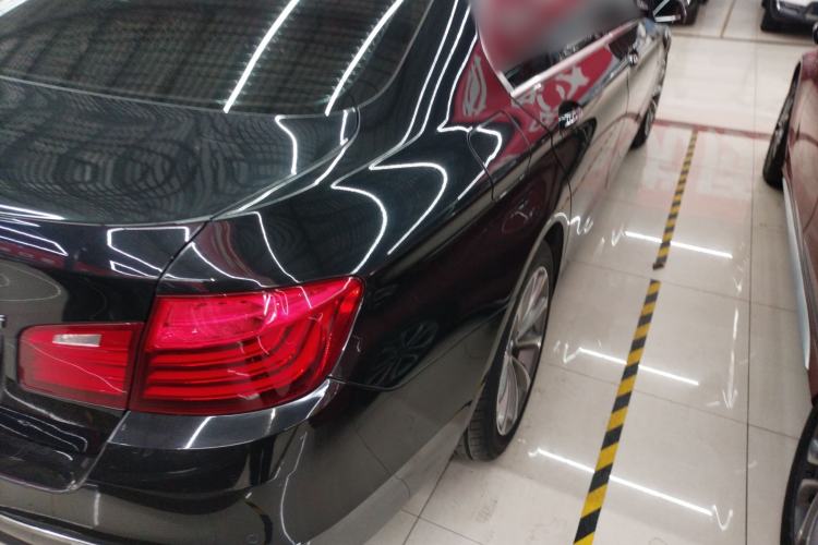 Used BMW 5 Series 2017 525Li Leading Model
