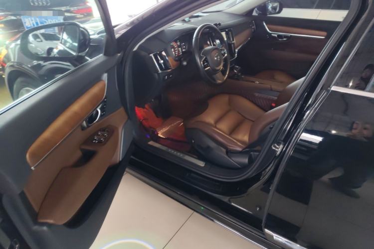 Used Volvo S90 2020 T5 Zhiyi Luxury Edition