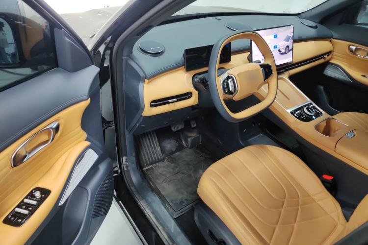 Used  Galaxy Xingjian 7 EM-i 2025 120km Launch+ Version
