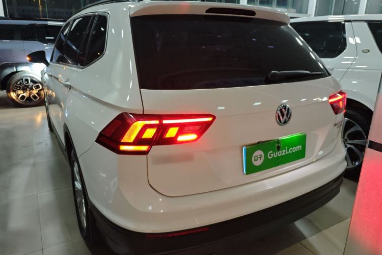 Used Volkswagen Tiguan L 2017 330TSI Automatic Two-Wheel Drive Luxury Edition
