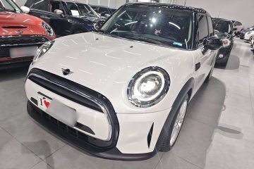 Used MINI MINI 2023 Updated 1.5T COOPER Artist Five-Door Edition