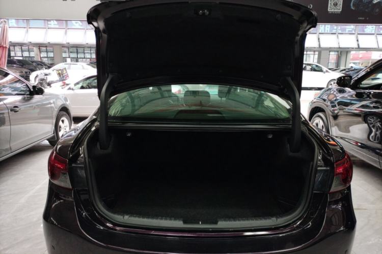 Used Mazda Atenza 2018 2.0L Blue Sky Luxury Edition China VI Standard