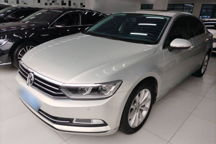 Used Volkswagen Magotan 2019 330TSI DSG Leading Model China VI Standard
