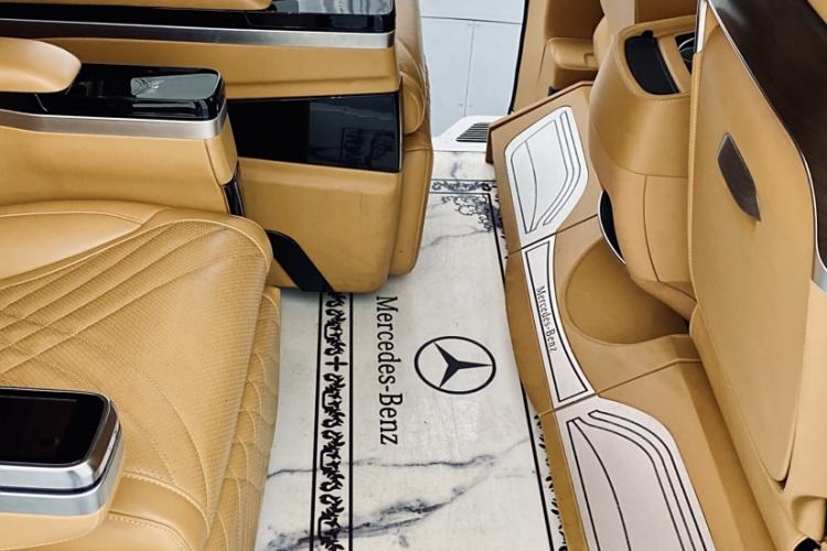 Used Mercedes-Benz V-Class 2021 V 260 Avantgarde Edition
