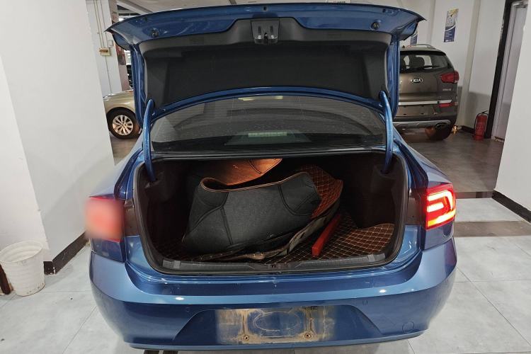 Used Volkswagen Lamando 2017 230TSI DSG Fashion Edition
