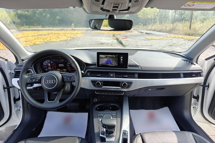 Used Audi A4L 2019 40 TFSI Fashion Edition China VI Emission Standard

