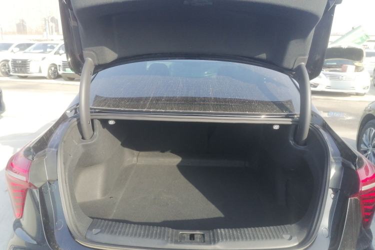 Used Hongqi H5 2024 1.5T DCT Smart Connect Flagship Edition
