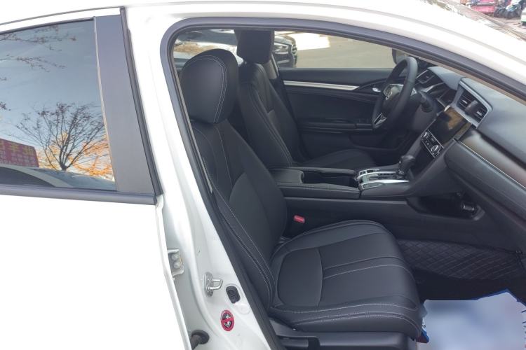 Used Honda Civic 2016 220TURBO CVT Luxury Edition
