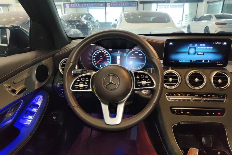 Used Mercedes-Benz GLC 2021 GLC 260 L 4MATIC Dynamic Edition
