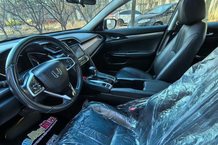 Used Honda Civic 2016 220TURBO CVT Prestige Edition
