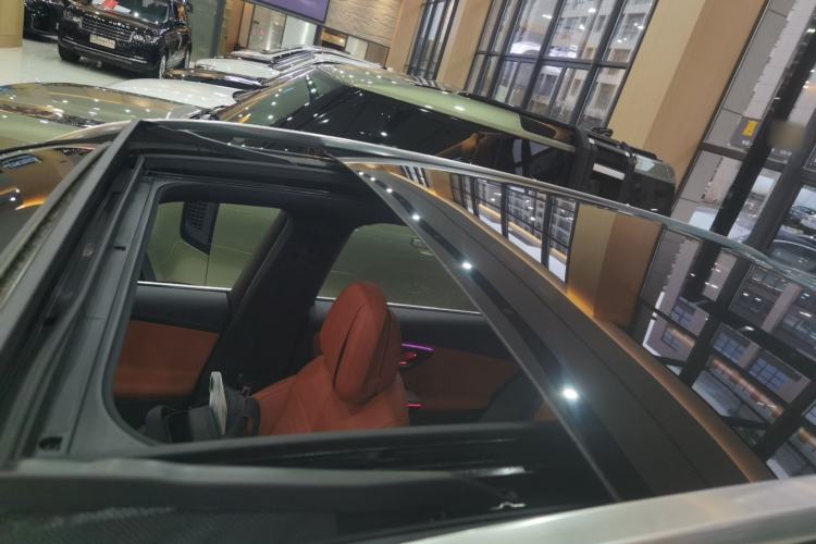 Used Mercedes-Benz GLC 2025 GLC 300 L 4MATIC Luxury Model 5 Seats