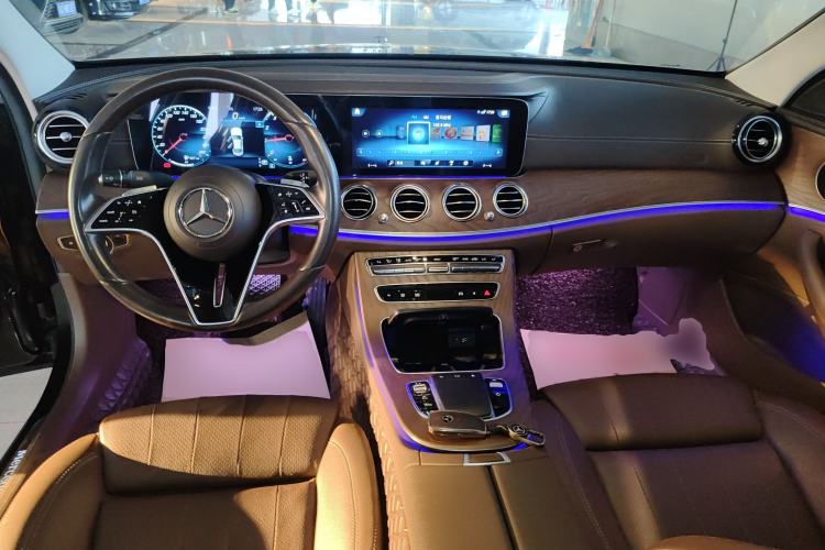 Used Mercedes-Benz E-Class 2022 Second Facelift E 300 L Fashion Edition
