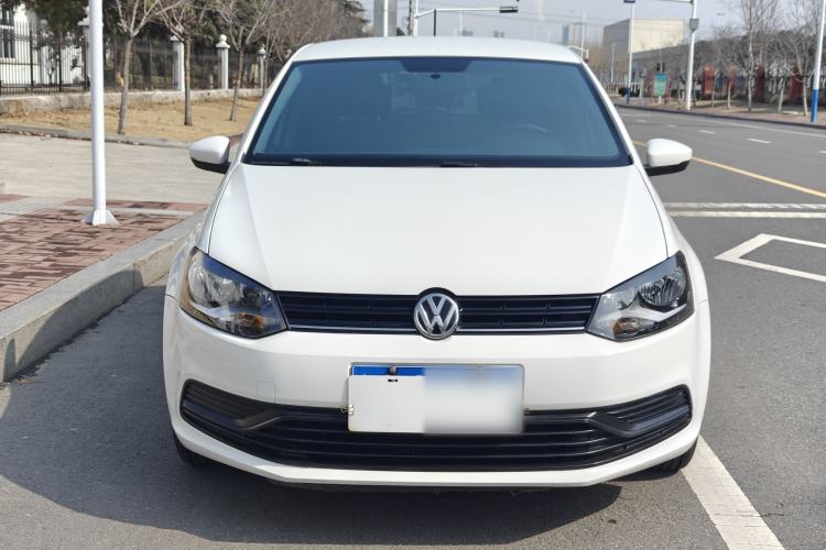 Used Volkswagen Polo 2016 1.4L Manual Fashion Model