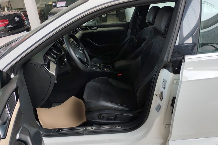 Used Volkswagen FAW-Volkswagen CC 2020 330TSI Huayan Edition China VI Standard
