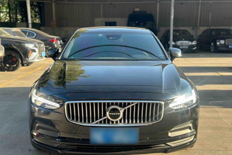 Used Volvo S90 2024 B5 Zhiyuan Luxury Edition
