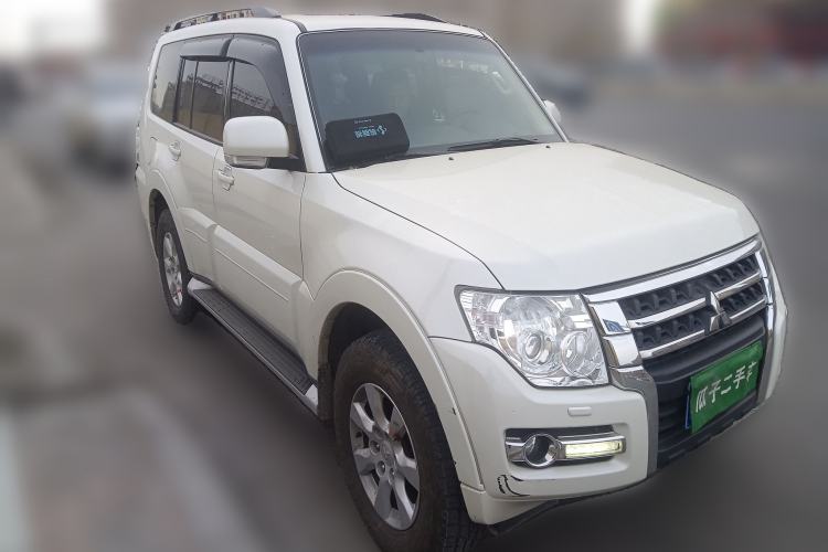 Used Mitsubishi Pajero (Import) 2016 3.0L Automatic Standard Version China V Standard