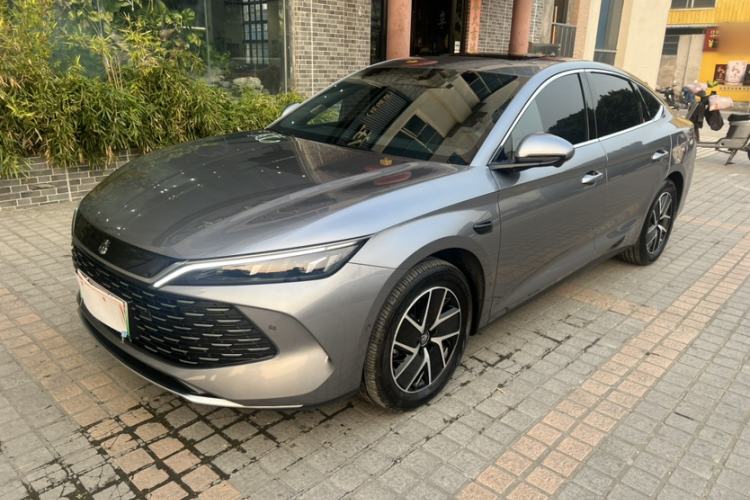 Used BYD Qin L 2025 DM-i Smart Drive 120KM Leading Model