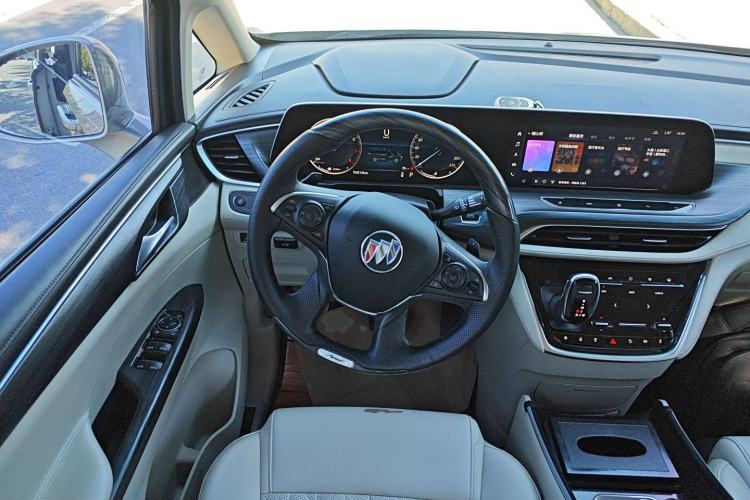 Used Buick GL8 2022 ES Landtrek 653T Comfort Edition
