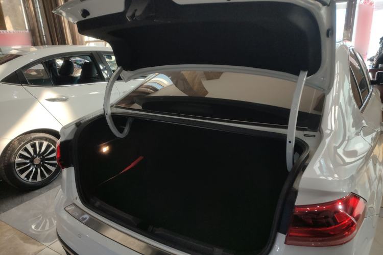 Used Volkswagen Bora 2023 200TSI Manual Comfort Edition
