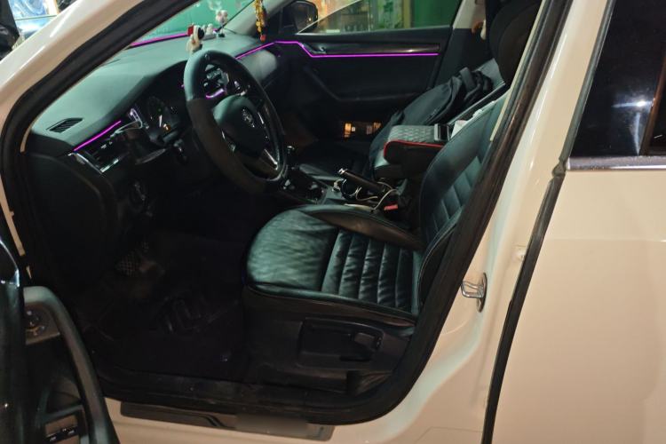 Used Skoda Octavia 2017 1.6L Automatic Smart Drive Edition