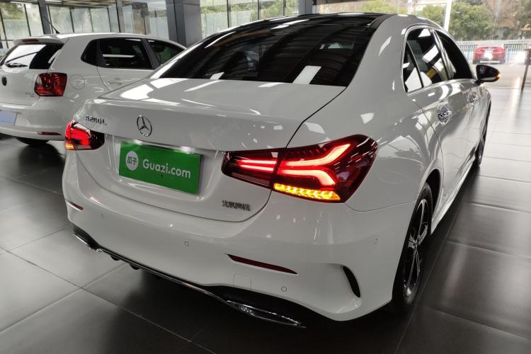 Used Mercedes-Benz A-Class 2022 Revised Version A 200 L Sport Sedan Fashionable Style