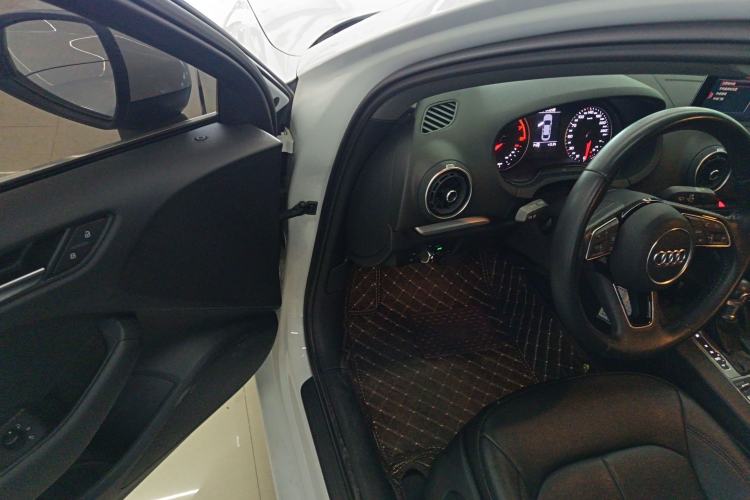 Used Audi A3 2018 30th Anniversary Edition Limousine 35 TFSI Ambition Model
