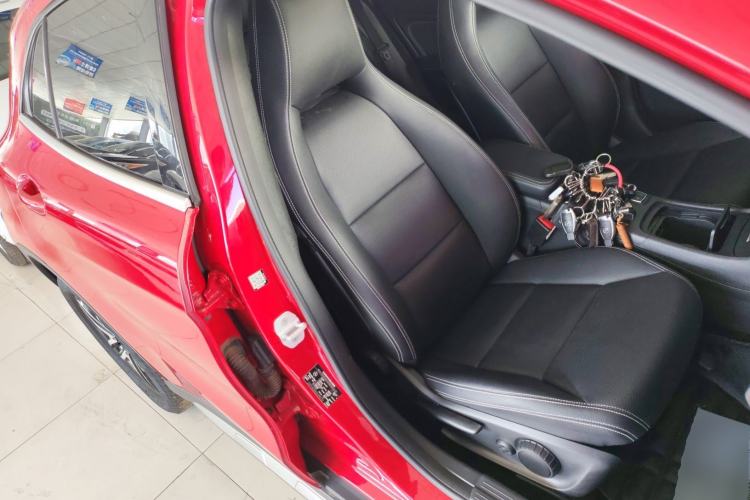 Used Mercedes-Benz GLA 2016 GLA 200 Fashion Model