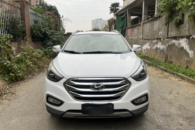 Used Hyundai ix35 2015 2.0L Automatic 2WD Smart Version China V Standard
