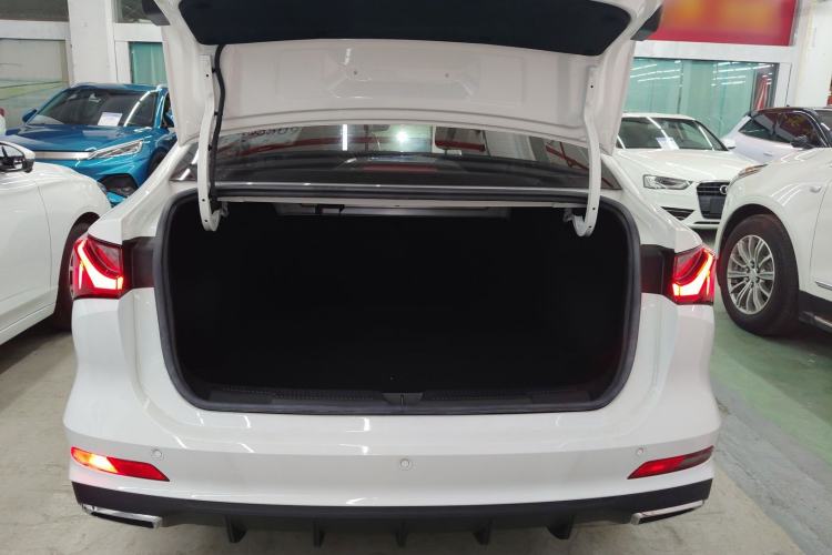 Used Roewe i5 2023 1.5L CVT Luxury Edition
