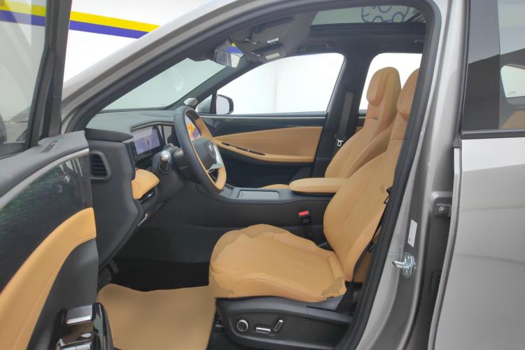 Used  L7 2023 1.5T 115 km Starship