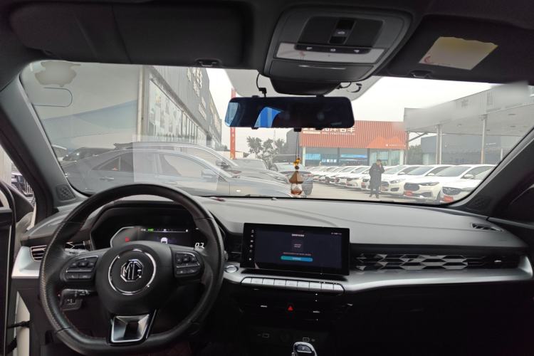 Used MG 5 2023 300TGI DCT Deluxe Edition