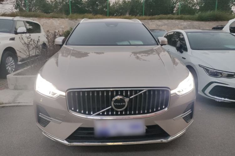 Used Volvo XC60 2024 B5 4x4 Smart Luxury Edition
