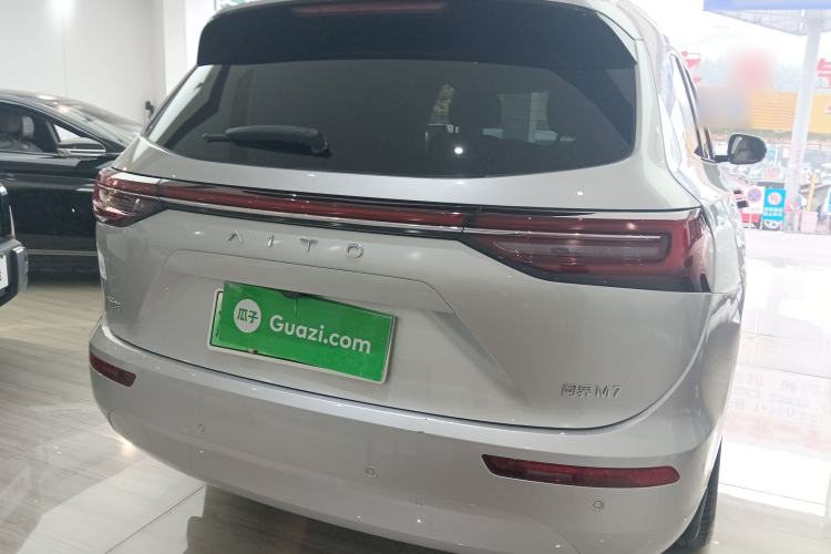 Used Hima AITO M7 2024 1.5T Rear-Drive Plus Version 6 Seats
