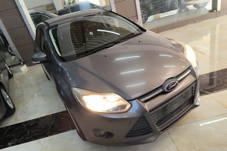 Used Ford Focus 2012 Sedan 1.6L Automatic Comfort Model
