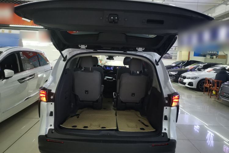 Used Toyota Sienna 2023 2.5L Hybrid Comfort Edition
