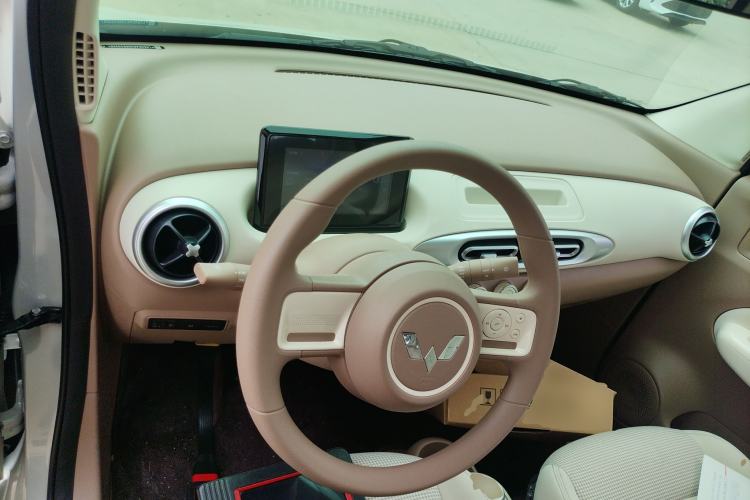 Used Wuling Hongguang MINIEV 2025 Four-Door Version Advanced Edition
