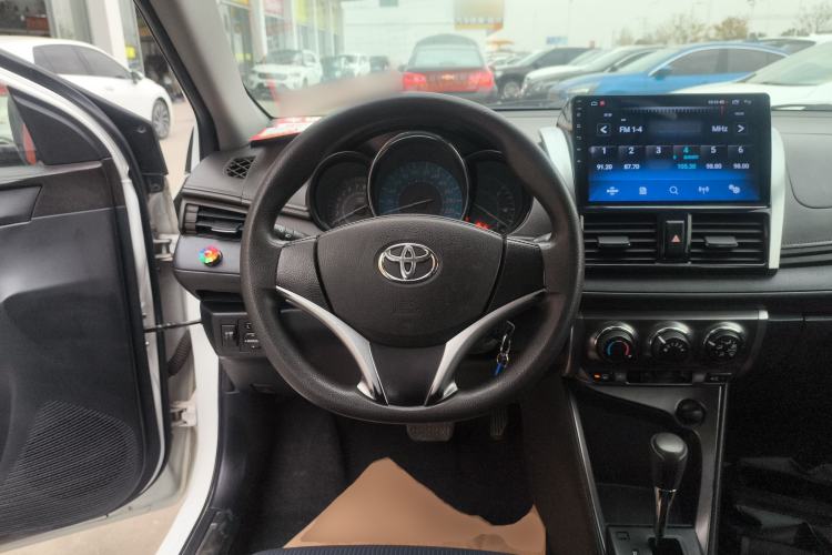 Used Toyota YARiS L 2015 1.5E Automatic Charm Edition