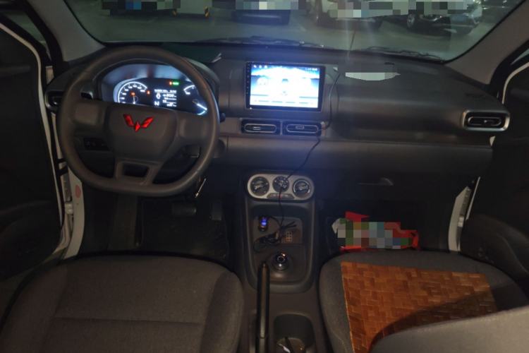 Used Wuling Hongguang New Energy 2024 All-Electric Model 300KM Practical Version
