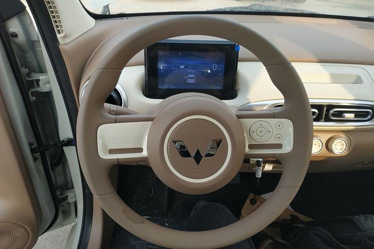 Used Wuling Hongguang MINIEV 2025 Four-Door Version Advanced Edition
