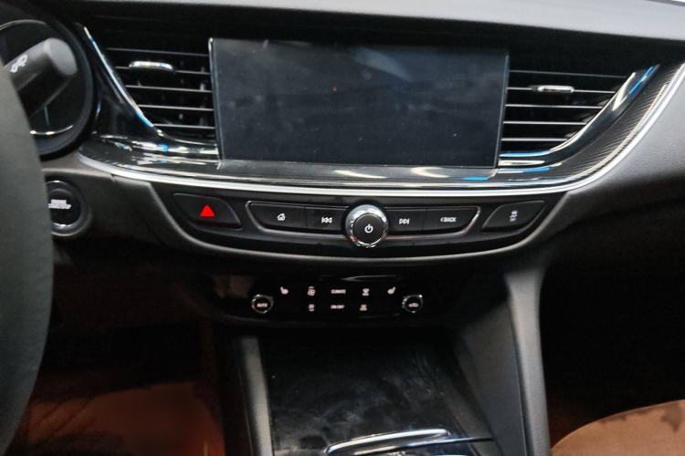 Used Buick Regal 2020 552T Luxury Version
