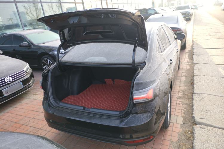 Used Volkswagen Lavida 2023 New Rui 1.5L Automatic New Yi Edition