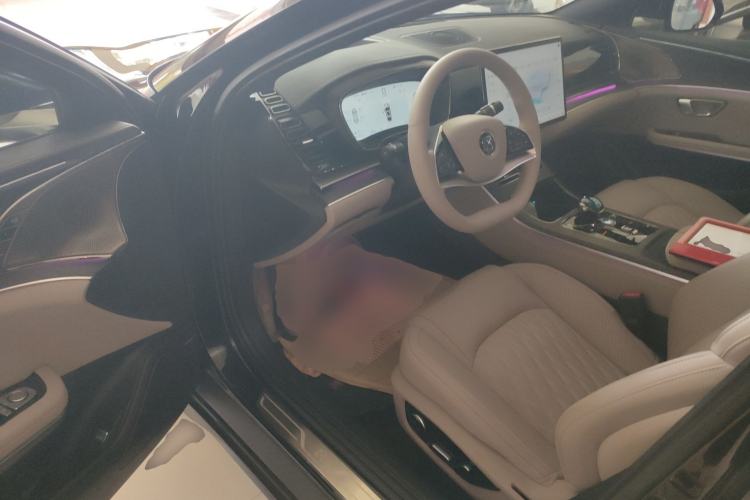 Used BYD Han 2025 DM-i Intelligent Driving Edition 125KM LiDAR Flagship Model
