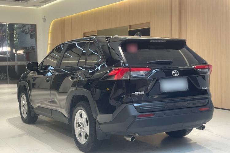 Used Toyota RAV4 2022 2.0L CVT Two-Wheel Drive Urban Edition
