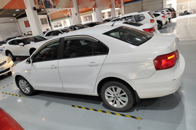 Used Volkswagen Jetta 2015 Value Edition 1.6L Automatic Comfort Version
